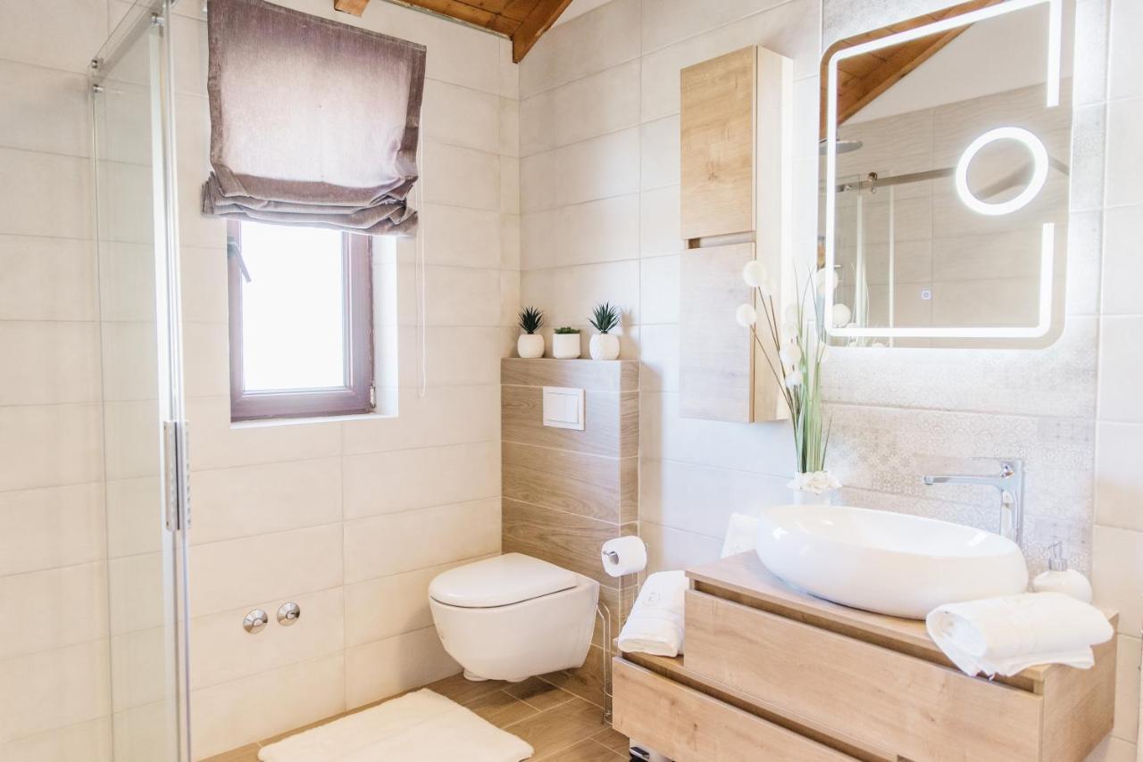 טריליי Krolo Villa&Wine מראה חיצוני תמונה