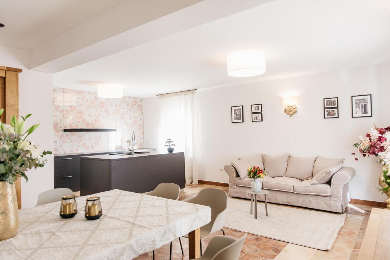 טריליי Krolo Villa&Wine מראה חיצוני תמונה