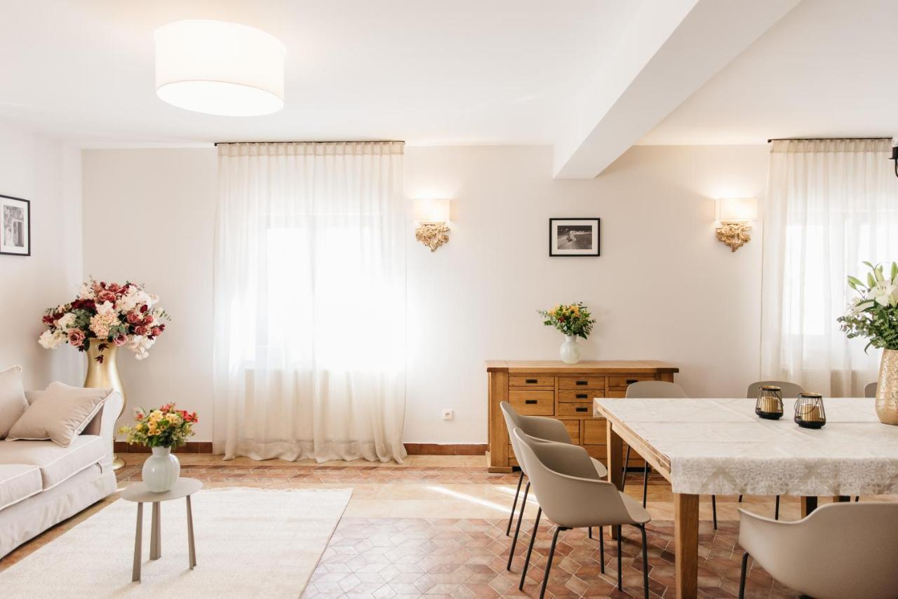 טריליי Krolo Villa&Wine מראה חיצוני תמונה