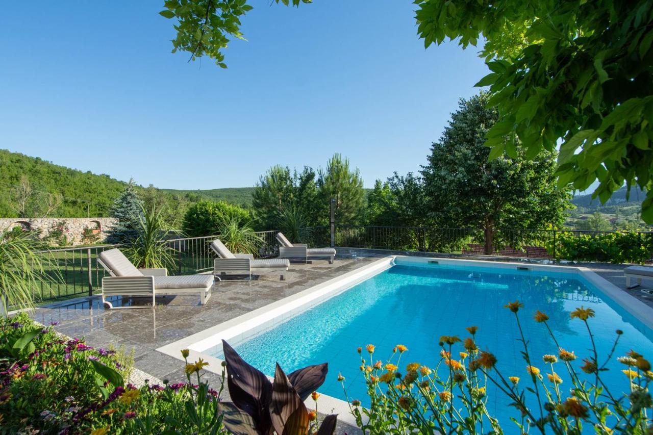 טריליי Krolo Villa&Wine מראה חיצוני תמונה