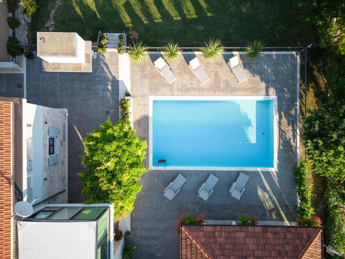 טריליי Krolo Villa&Wine מראה חיצוני תמונה