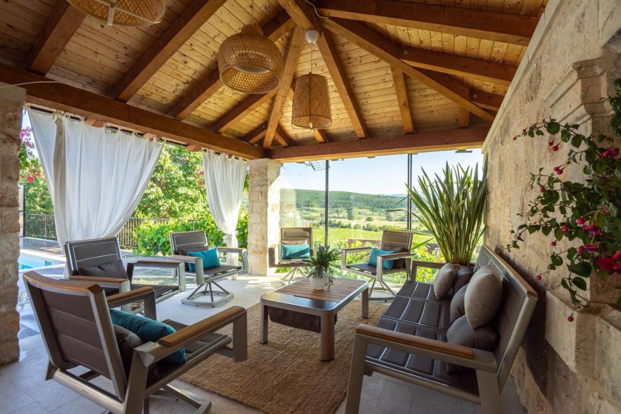 טריליי Krolo Villa&Wine מראה חיצוני תמונה
